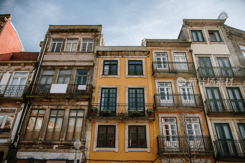 葡萄牙波尔图的典型建筑立面