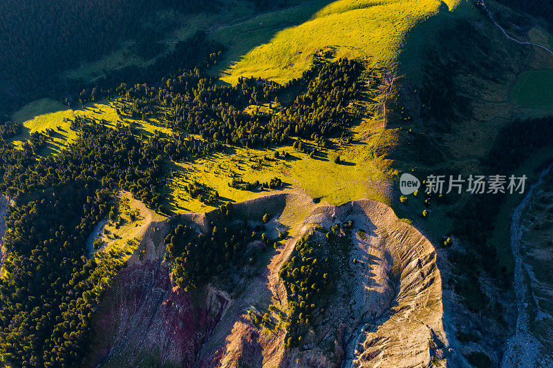 白云石山脉的高山草甸