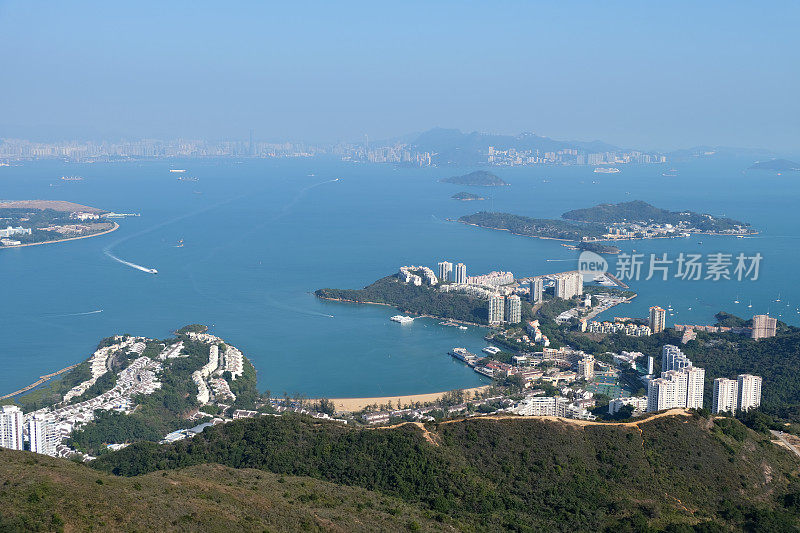 从大屿山老虎头郊游径俯瞰愉景湾全景