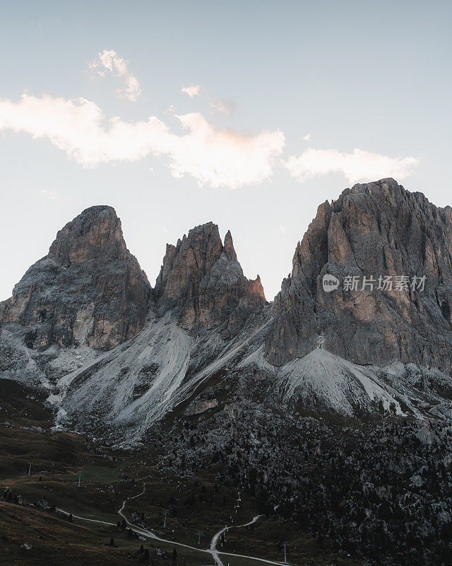 意大利Dolomites的Sella山口