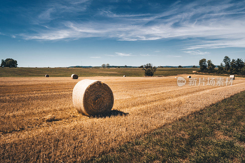 法国乡村的Heybales