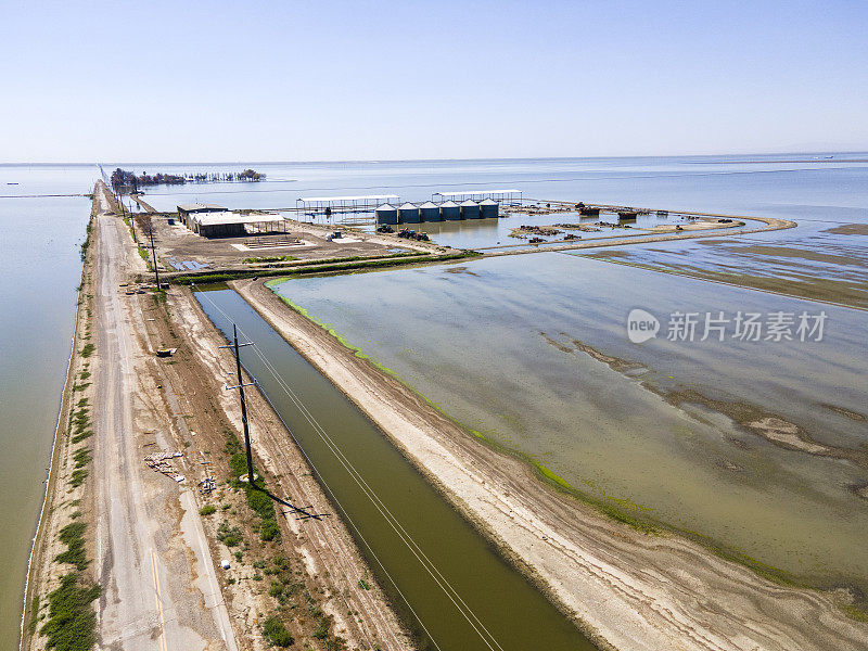 2023年，加州图拉雷湖被洪水淹没