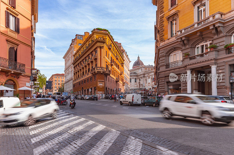 欧洲意大利罗马市中心繁华的街角。