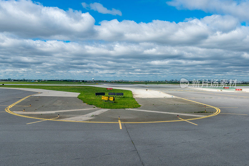 加拿大多伦多皮尔森国际机场跑道