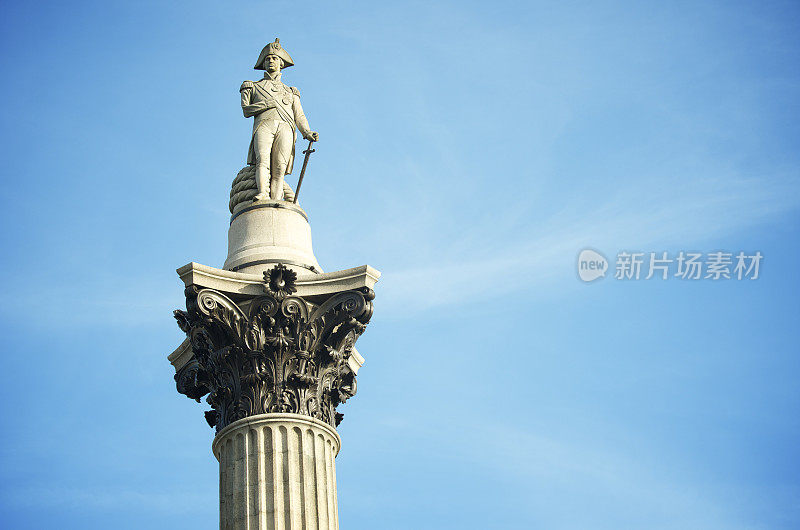 伦敦特拉法加广场纳尔逊的蓝天柱