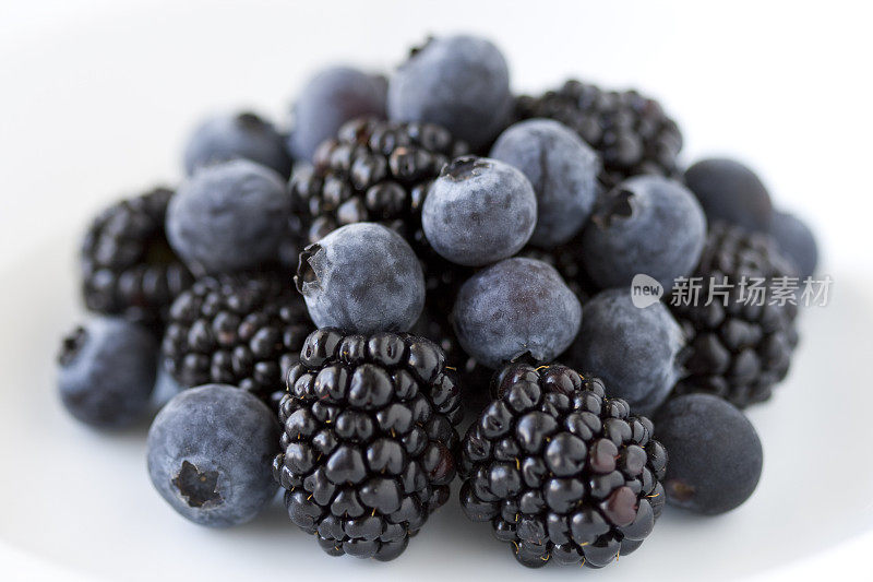 蓝莓和黑莓
