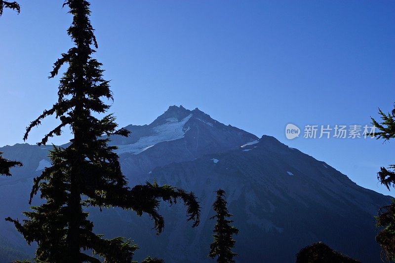 太杰斐逊火山