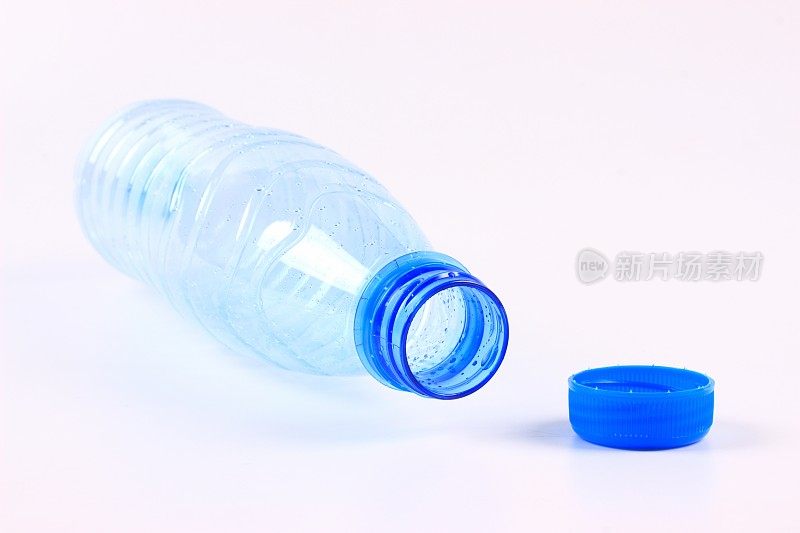 空的塑料瓶