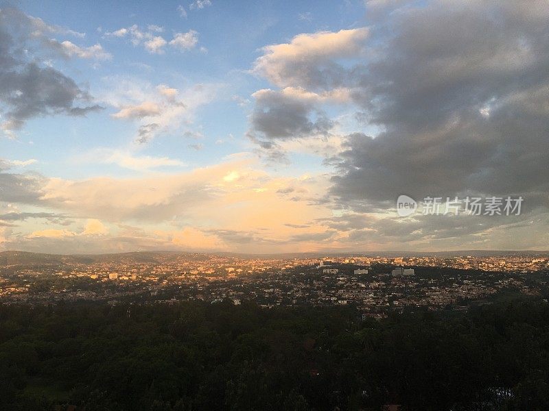 非洲卢旺达基加利的日落