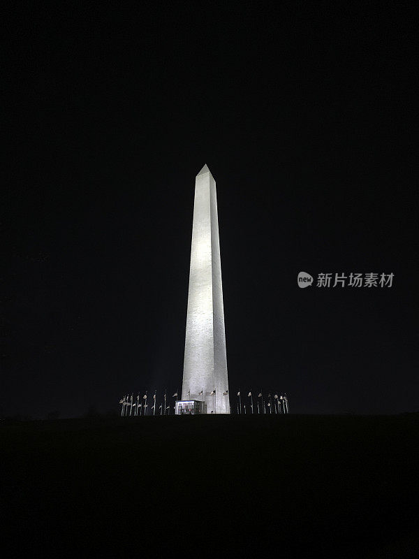 发光的华盛顿纪念碑
