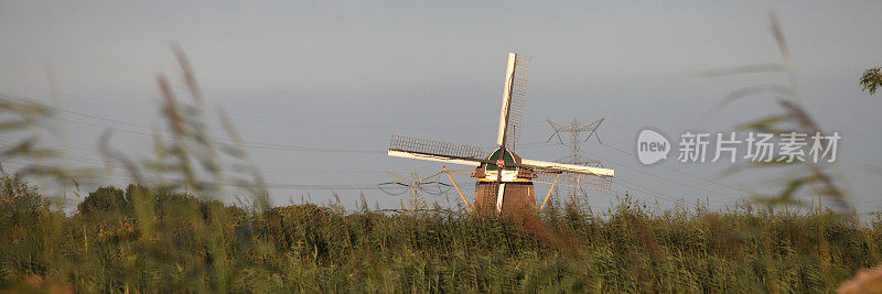 传统荷兰风车荷兰