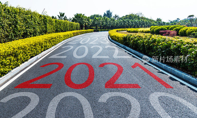 2020年，2021年，2022年空置的柏油路