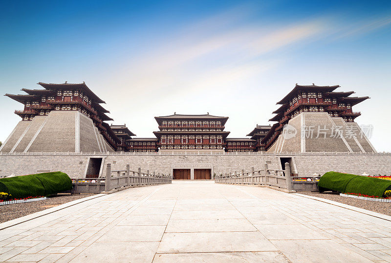应天门是隋唐时期洛阳城的南门。它建于605年。