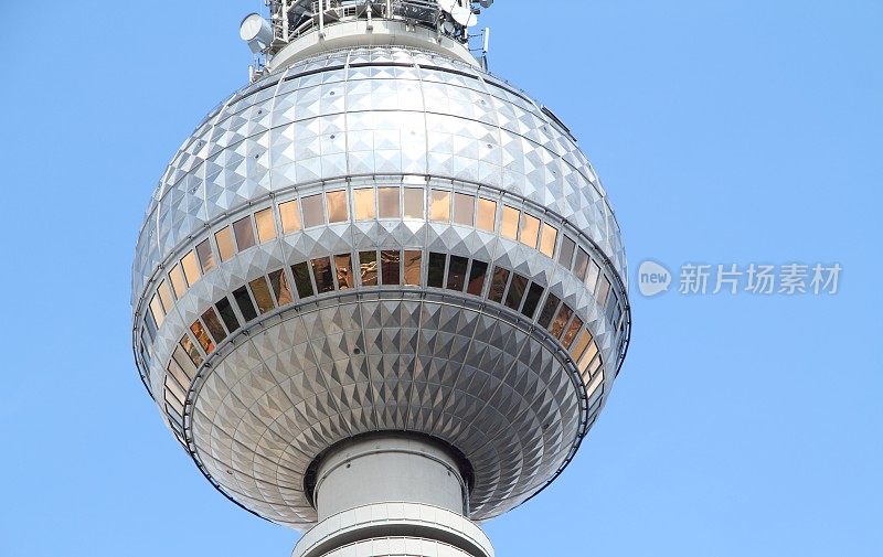 电视塔靠近柏林亚历山大广场