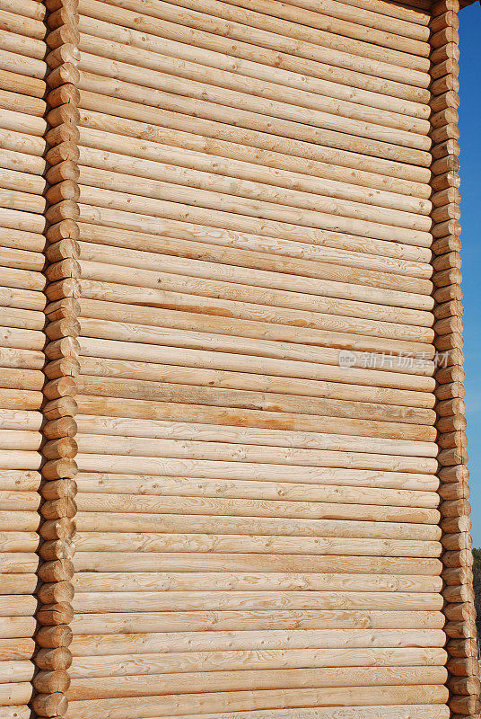 原木的木质砌筑