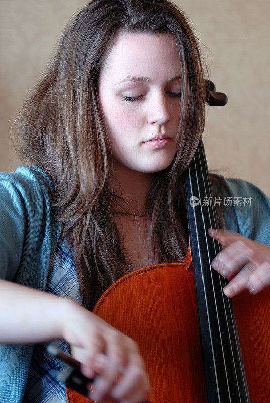 十几岁的大提琴家3