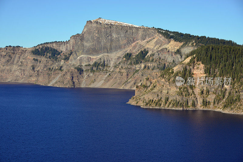 Llao岩石和火山口湖