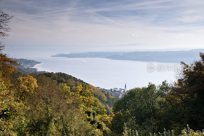 从哈尔登霍夫到瑞士的秋季全景