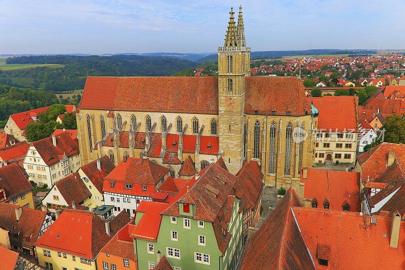 上面的罗滕堡中世纪圣詹姆斯大教堂，城市景观和老城-巴伐利亚，德国