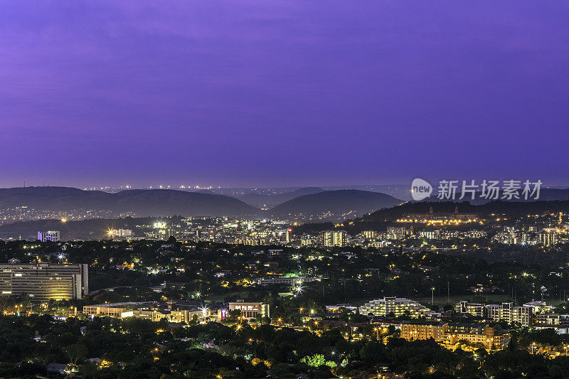 南非黄昏时的比勒陀利亚城市景观