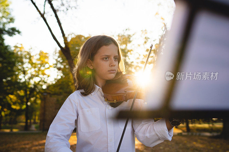 幸福是练习的，就像小提琴