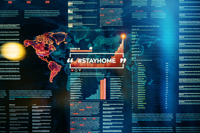 # stayhome。呆在家里，在数码屏幕上展示标签特写