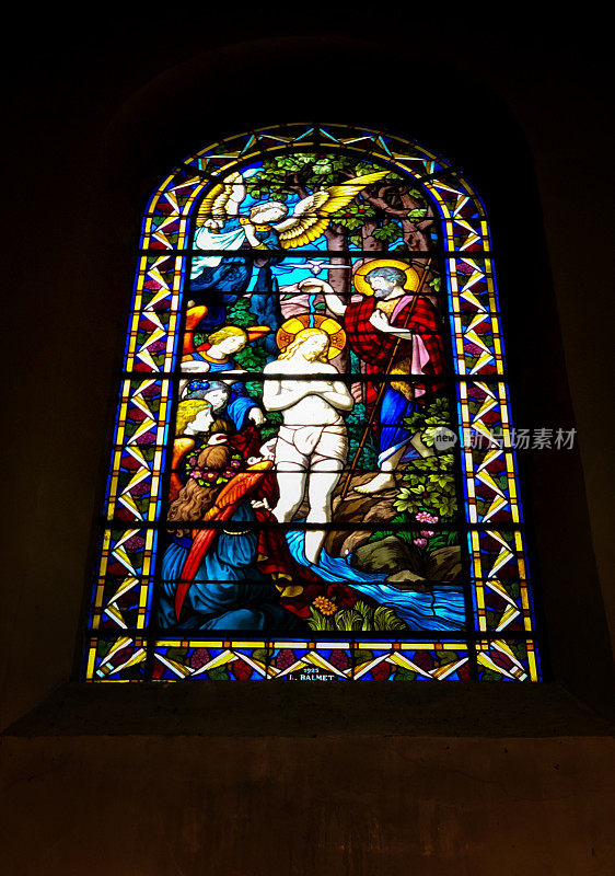 格勒诺布尔，法国:圣路易彩色玻璃耶稣