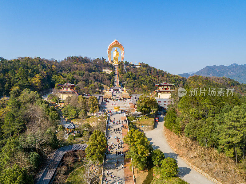 黄金佛塔航拍，中国寺庙的古建筑