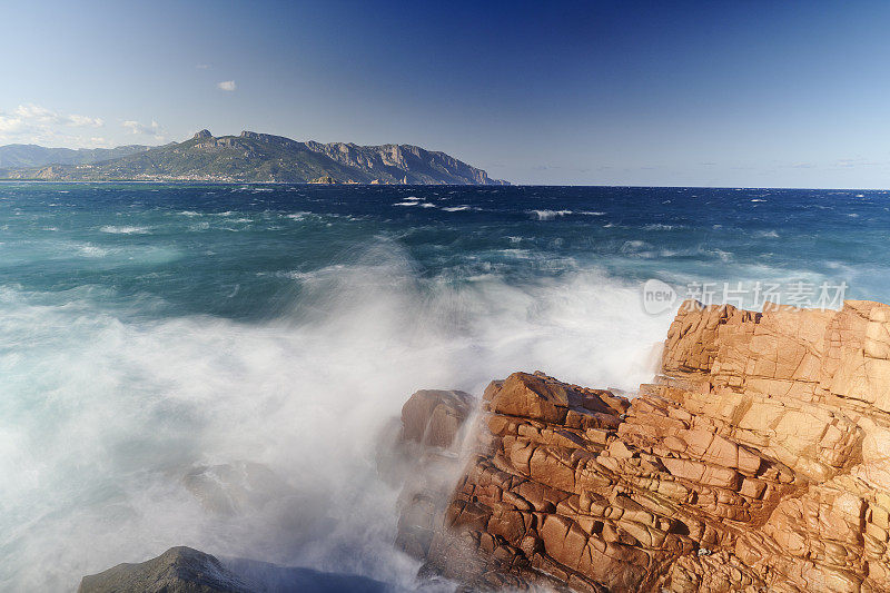 撒丁岛的海岸岩石