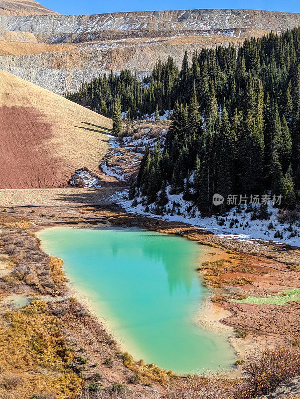 科罗拉多州弗里蒙特山口和克林顿峰附近的矿山尾矿库