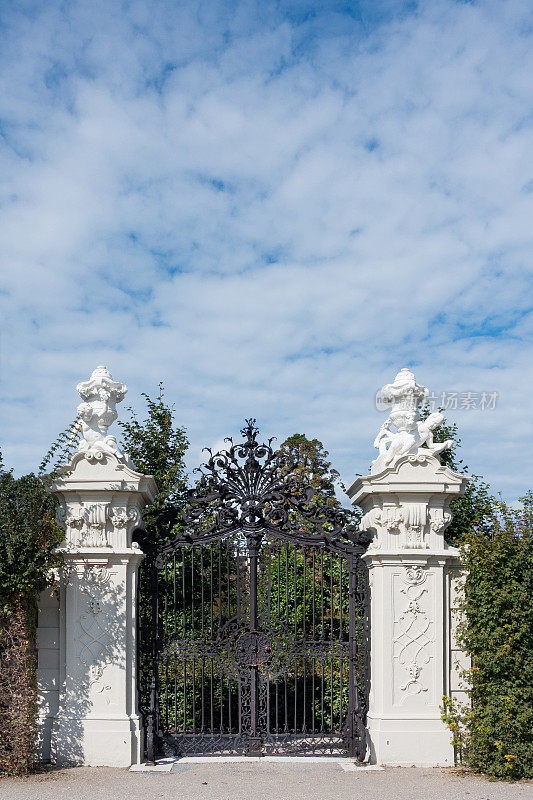 奥地利维也纳美景宫华丽的大门