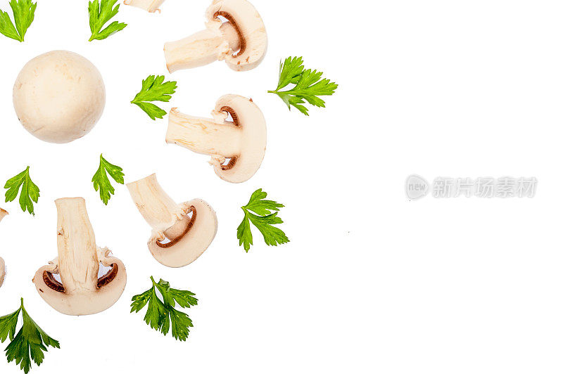 香菇片和欧芹叶圆形设计点缀