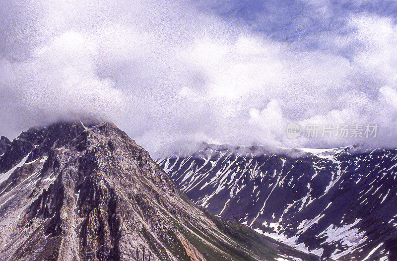 德纳里峰山顶鸟瞰图