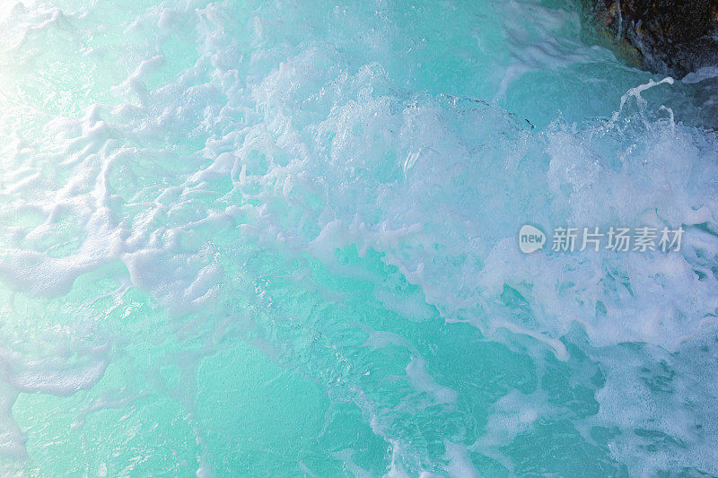 大西洋碧绿的海浪——加那利群岛的特内里费岛
