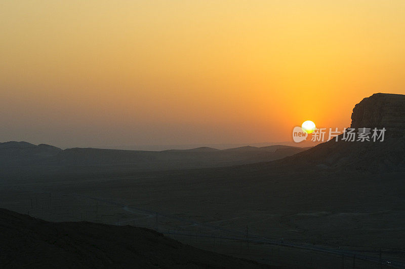 叙利亚巴尔米拉的中东沙漠日落
