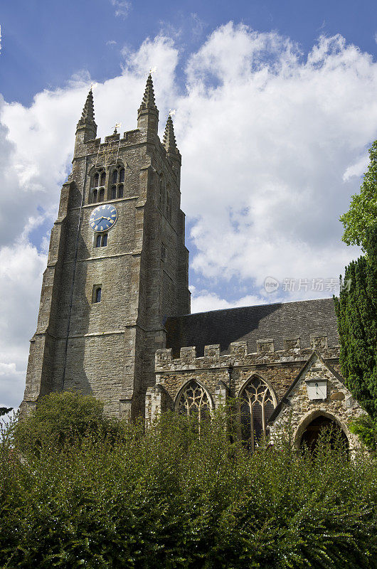 肯特郡坦特登的圣米尔德里德教堂