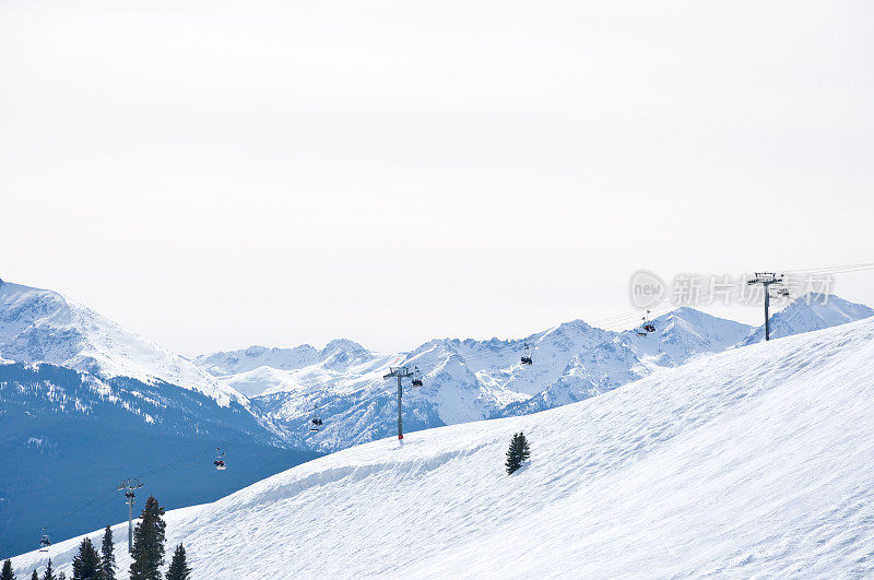 维尔科罗拉多滑雪胜地冬季缆车