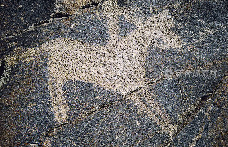 哈萨克斯坦坦加里的古岩画