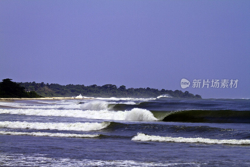 加蓬，尼扬加省，马扬巴，大西洋海浪。