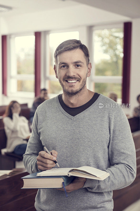 一个年轻男学生的肖像