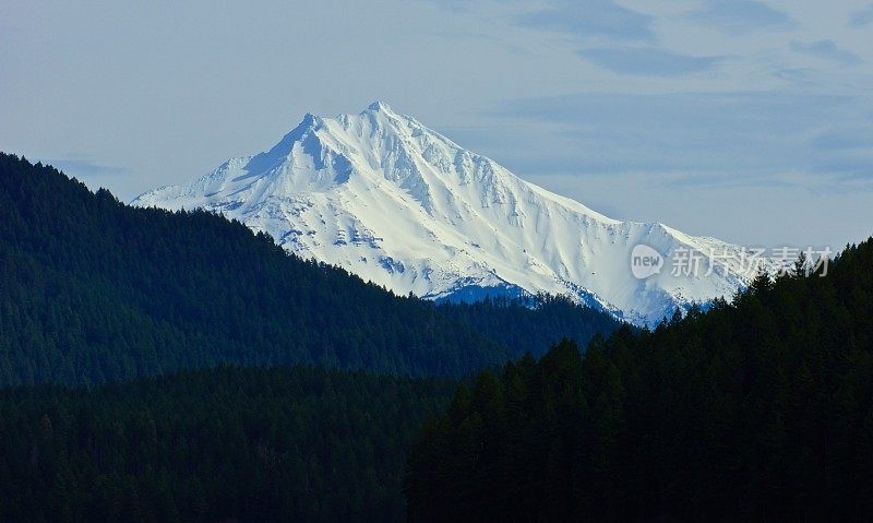 杰弗逊火山冰