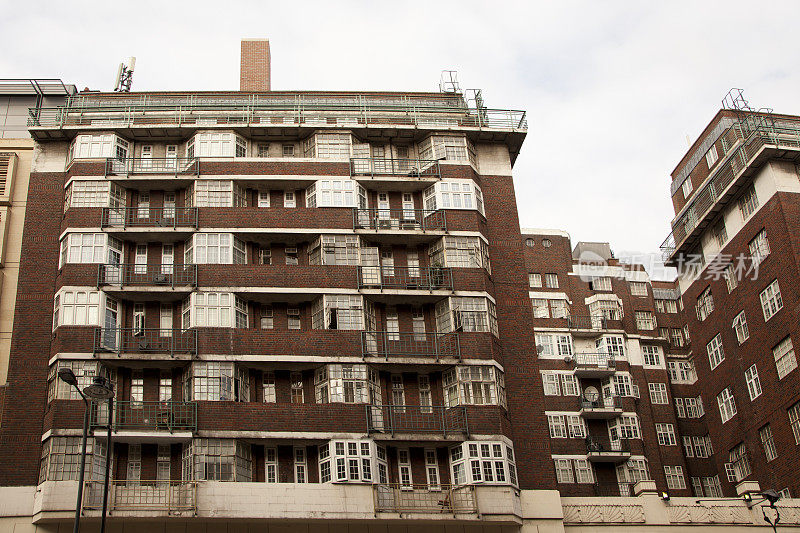 英国伦敦的一幢历史悠久的公寓楼