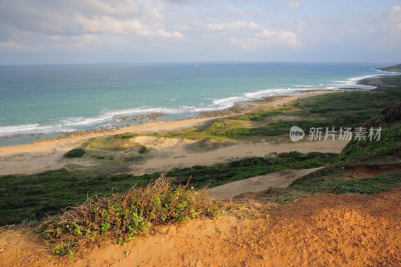 台湾垦丁海岸悬崖