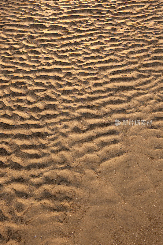 乔治亚州杰基尔岛的潮汐雕刻的沙子