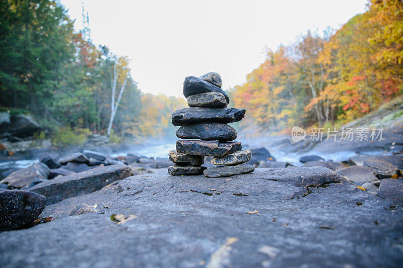 inukshuk在阿冈昆