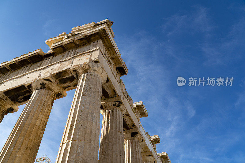 雅典卫城是古希腊纪念碑的一部分。