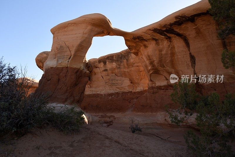 犹他州的魔鬼花园拱门