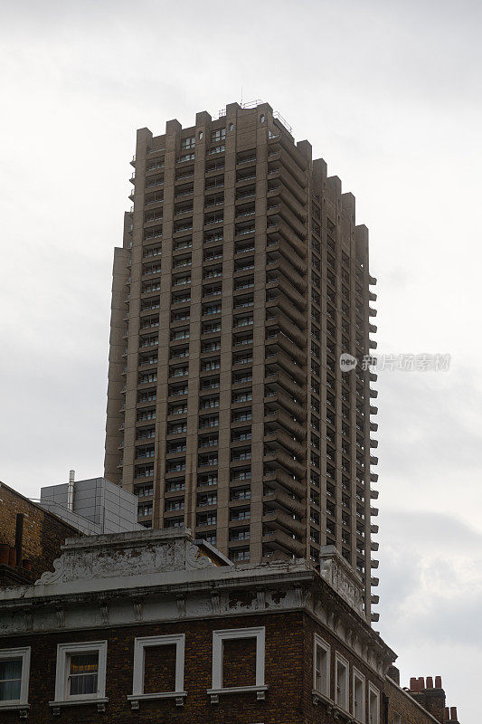 伦敦野兽派建筑，巴比肯