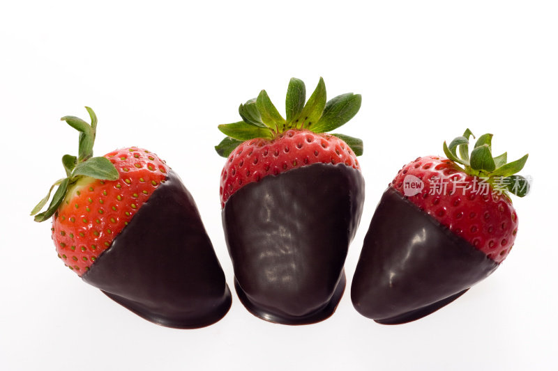 黑巧克力草莓