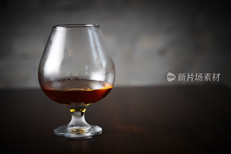 曼哈顿酒吧鸡尾酒